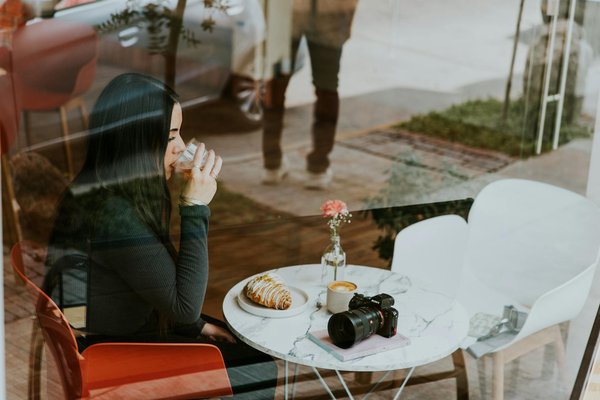 La sacoche ordinateur: élégance et fonctionnalité pour homme