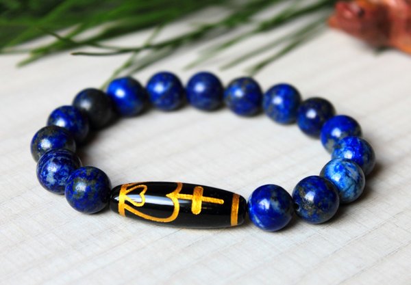 Bracelets tibétains en pierres semi-précieuses chez univers tibet